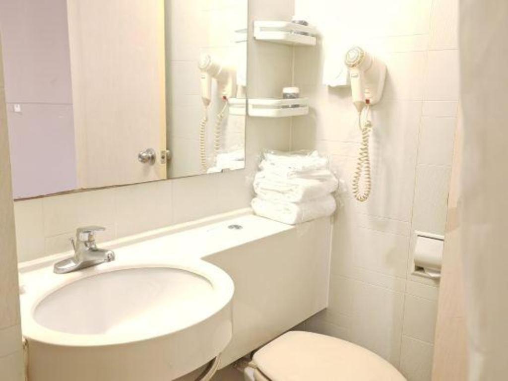 Hotel Jinjiang Lujiazui 2*